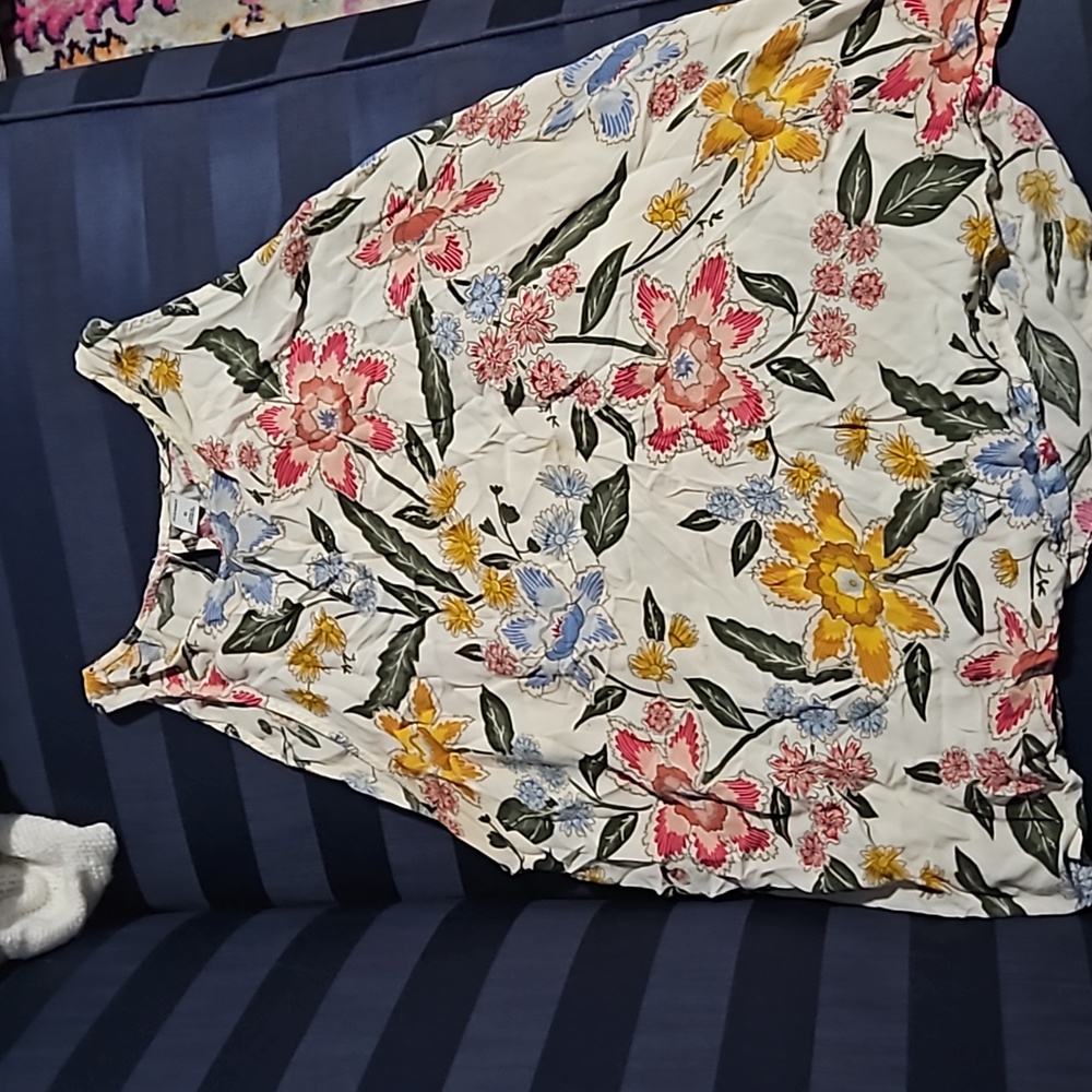 Old Navy Floral tank blouse XL